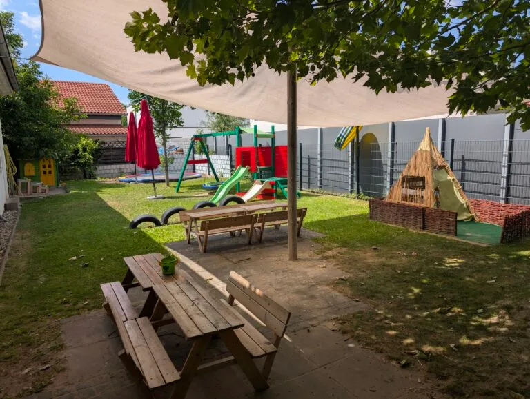 Schattiger Spielplatz