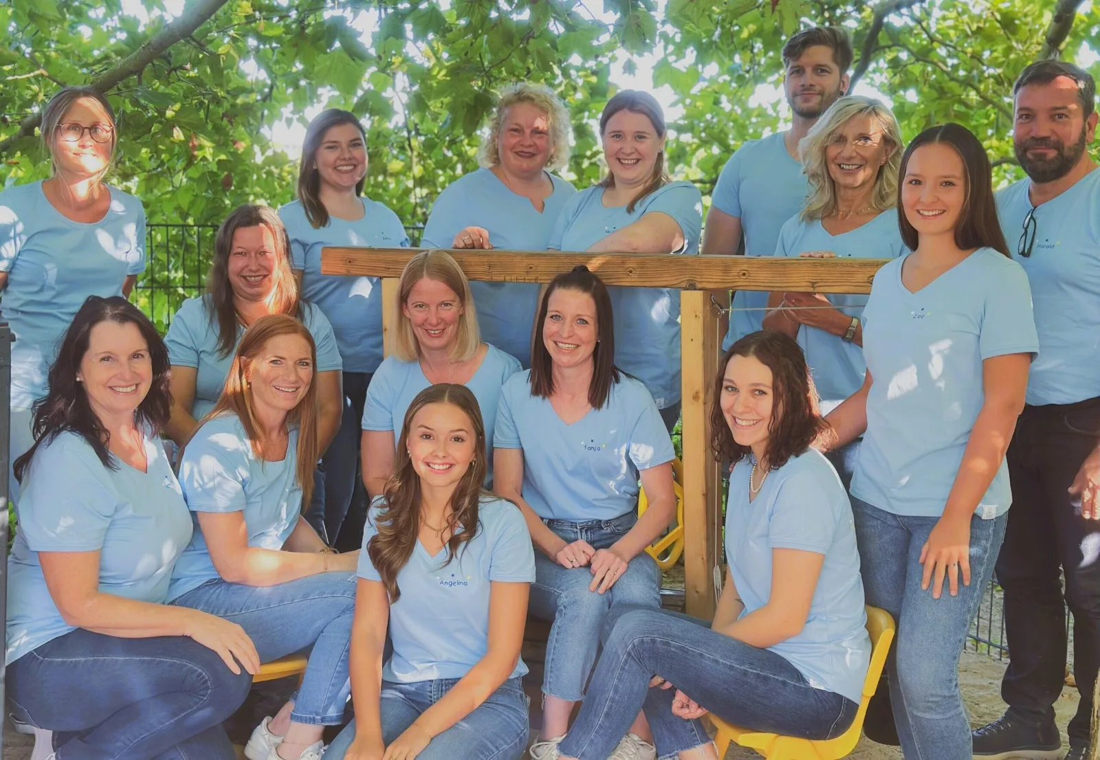 Das gesamte Team des Kinderlands Sternschnuppe